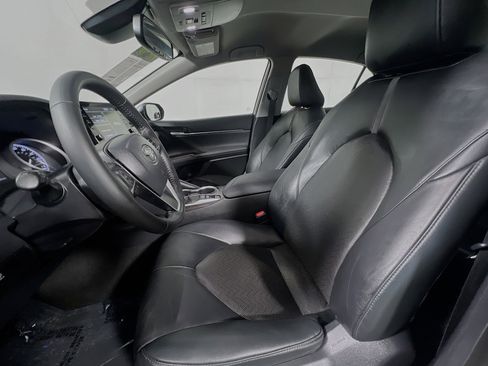Used 2024 Toyota Camry XLE FWD image 15