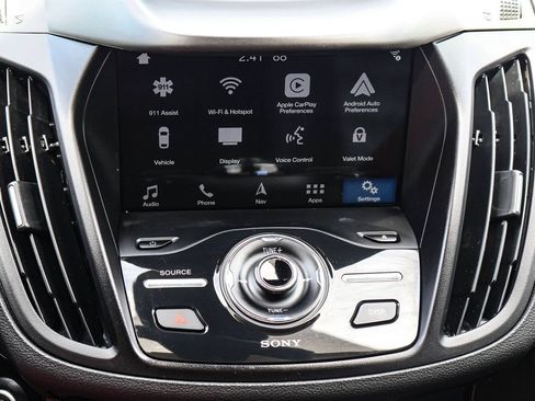 Used 2018 Ford Escape Titanium w/ Ford Safe & Smart Package AWD/4WD image 19