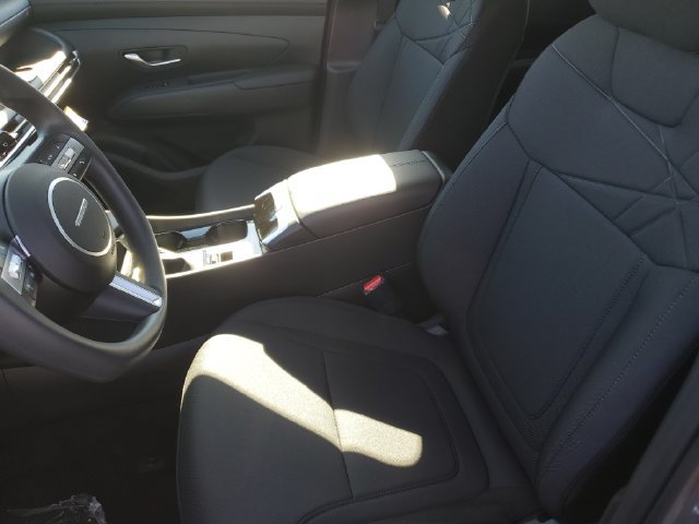 New 2026 Hyundai Tucson SE AWD/4WD image 17