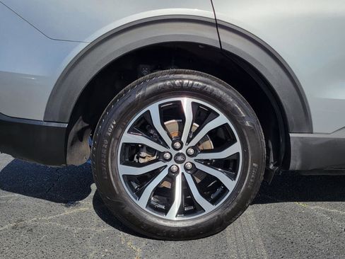 Used 2023 Ford Explorer ST-Line image 15