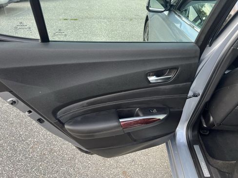 Used 2016 Acura TLX image 17