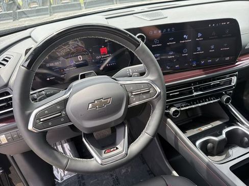 New 2026 Chevrolet Traverse Z71 w/ Enhanced Driving Package AWD/4WD image 23