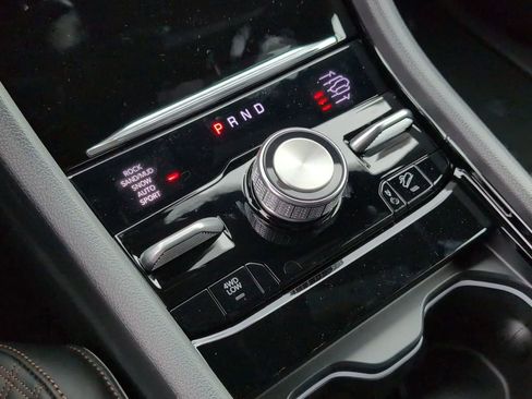 New 2025 Jeep Grand Cherokee L Summit image 19