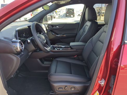 New 2026 Chevrolet Equinox LT w/ Convenience Package II image 18