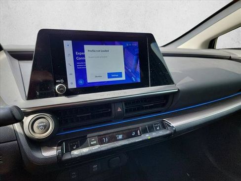 Used 2023 Toyota Prius XLE FWD image 16
