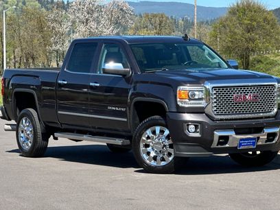 Used 2015 GMC Sierra 2500 Denali w/ Duramax Plus Package