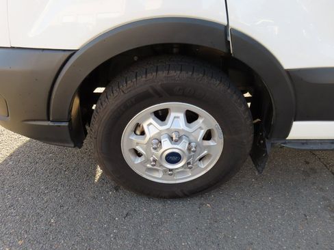 Used 2023 Ford Transit 150 Low Roof AWD w/ Exterior Upgrade Package image 10