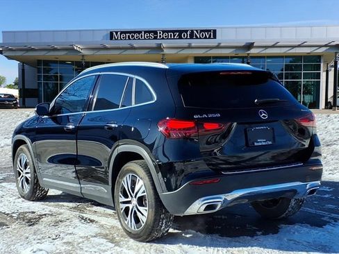 Certified 2025 Mercedes-Benz GLA 250 4MATIC image 3