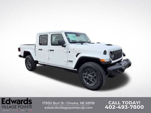 New 2026 Jeep Gladiator Sport AWD/4WD image 1
