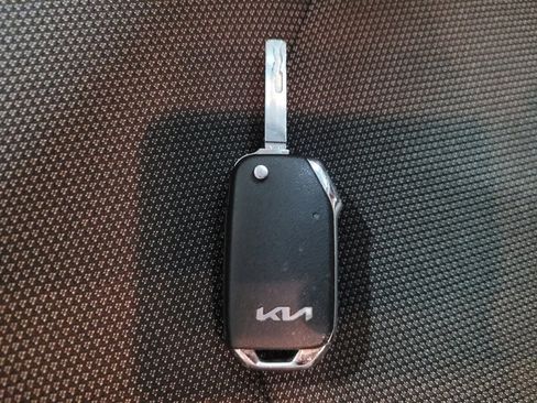 Used 2023 Kia Forte LXS w/ LXS Technology Package image 32