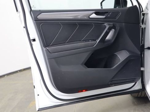 Used 2023 Volkswagen Tiguan SE R-Line FWD image 16