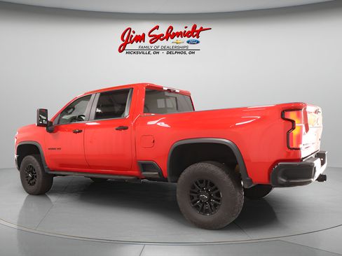 Used 2024 Chevrolet Silverado 2500 ZR2 AWD/4WD image 4