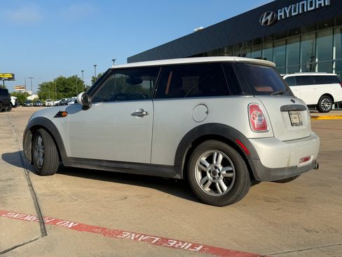 Used 2013 MINI Cooper Hardtop FWD image 3