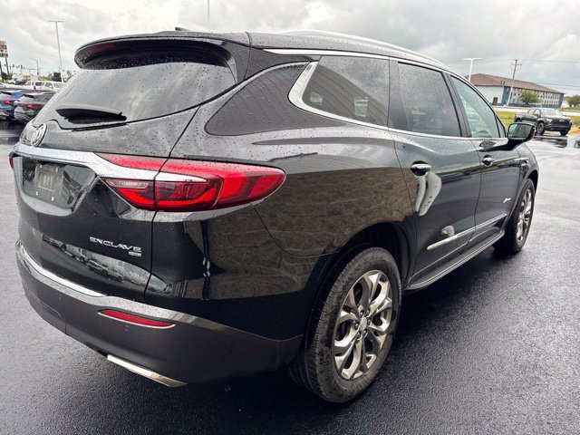 Used 2018 Buick Enclave Avenir w/ Avenir Technology Package AWD/4WD image 6