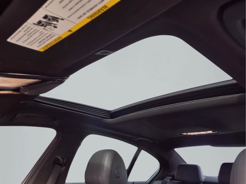 Used 2018 BMW 530i image 13