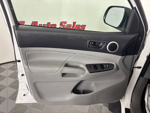 Used 2014 Toyota Tacoma 4x4 Double Cab image 14