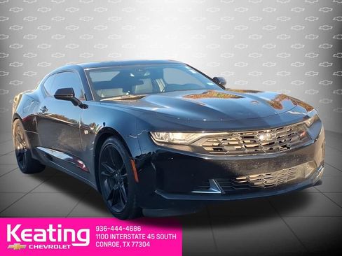 Used 2019 Chevrolet Camaro LT image 3