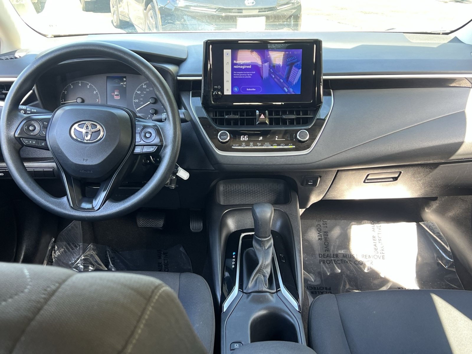Used 2023 Toyota Corolla LE FWD image 22