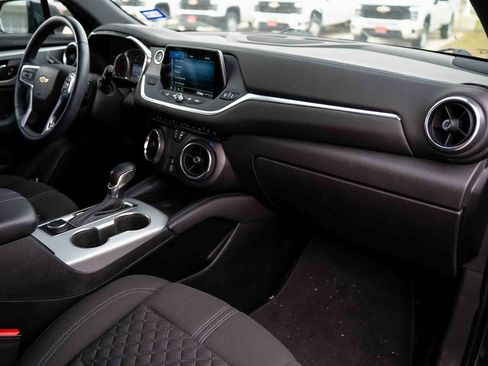 Used 2019 Chevrolet Blazer LT image 27