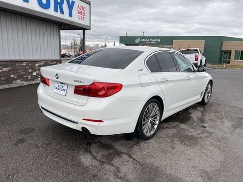 Used 2018 BMW 530e RWD image 13