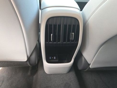 Used 2025 Hyundai Kona SEL AWD/4WD image 34