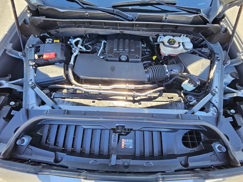 Used 2024 GMC Sierra 1500 Elevation image 32