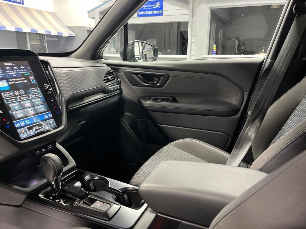 Used 2026 Subaru Forester Premium AWD/4WD image 16