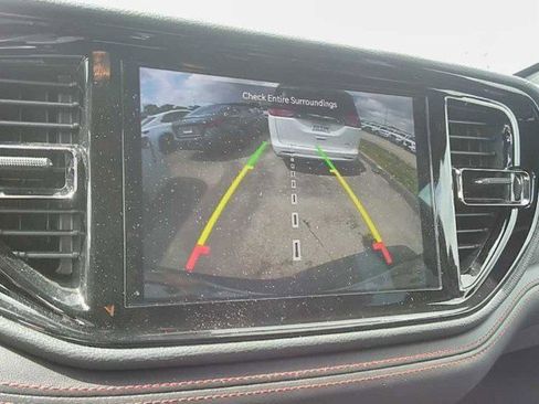 Used 2023 Dodge Durango GT RWD image 6