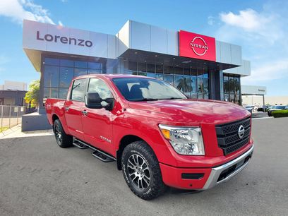 Used 2021 Nissan Titan SV w/ SV Convenience Package