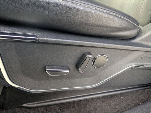 Used 2021 Ford F150 Lariat w/ Equipment Group 502A High image 12