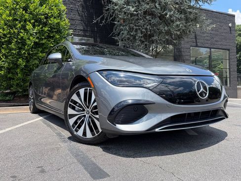 Used 2023 Mercedes-Benz EQE 500 4MATIC Sedan image 7