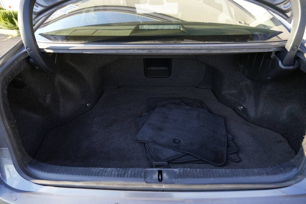 Used 2015 Lexus ES 350 w/ Ultra Luxury Package FWD image 11