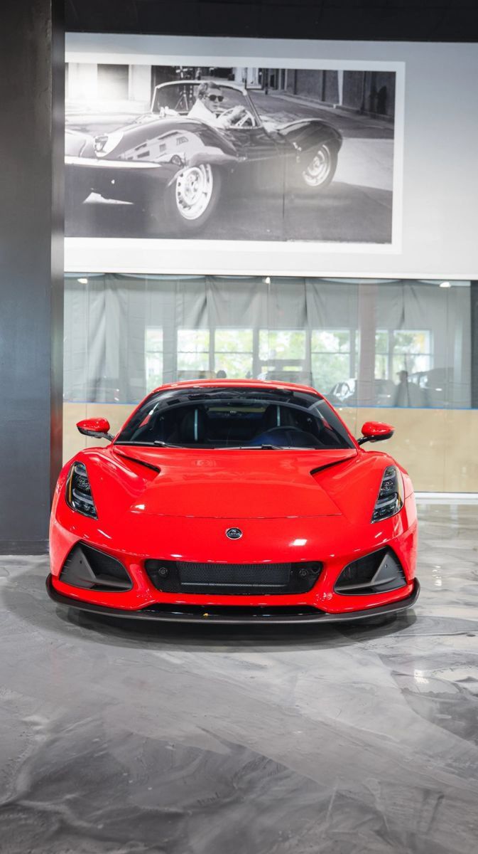 Used 2025 Lotus Emira RWD image 2