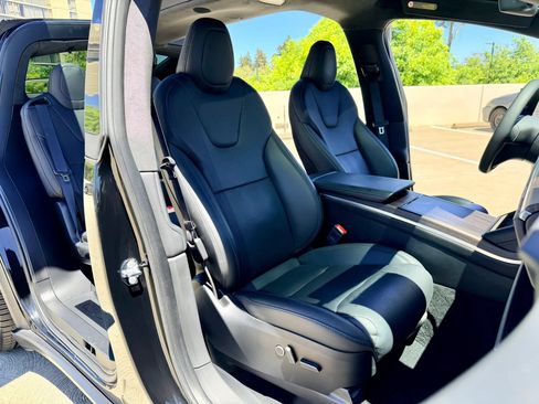 Used 2024 Tesla Model X AWD/4WD image 26