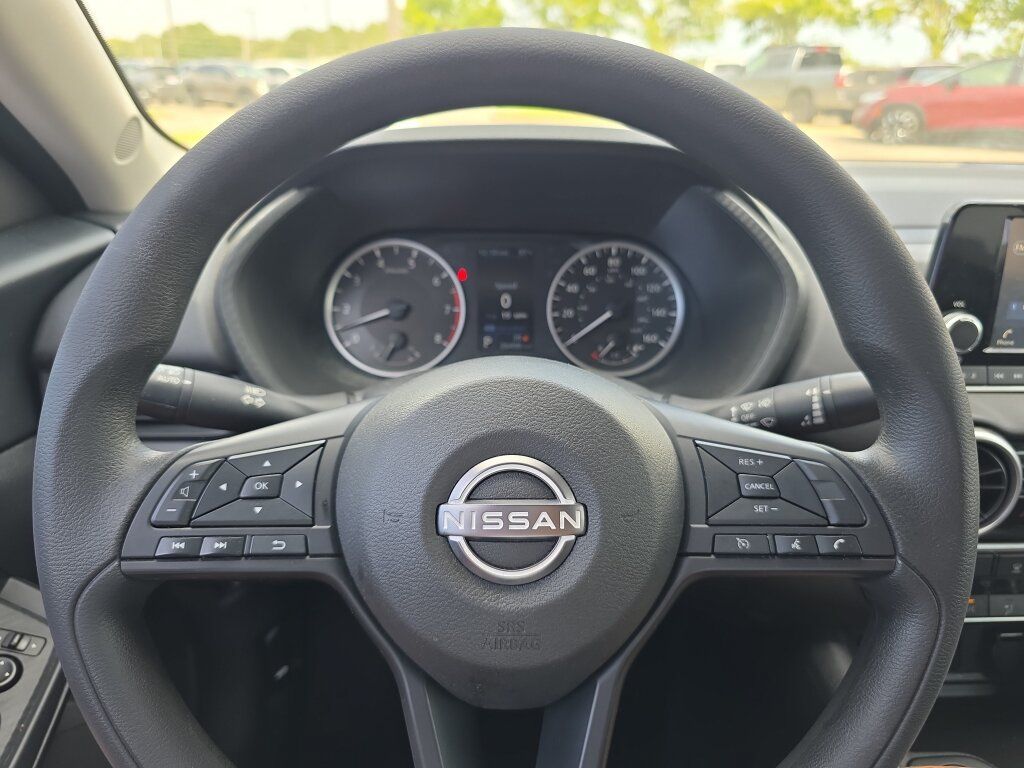 Used 2025 Nissan Sentra S FWD image 19