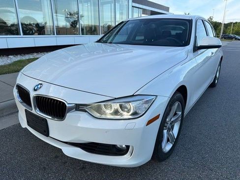Used 2015 BMW 328i xDrive Sedan AWD/4WD image 9