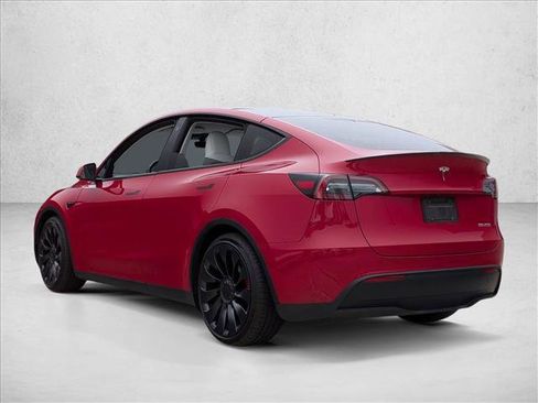 Used 2022 Tesla Model Y Performance image 7