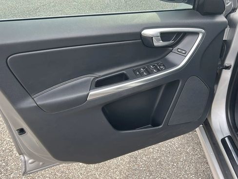 Used 2015 Volvo XC60 T6 Premier Plus AWD/4WD image 8