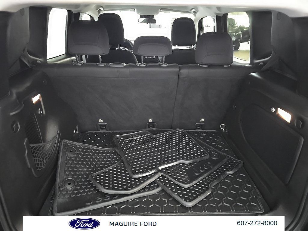 Used 2016 Jeep Renegade Latitude w/ Cold Weather Group AWD/4WD image 11