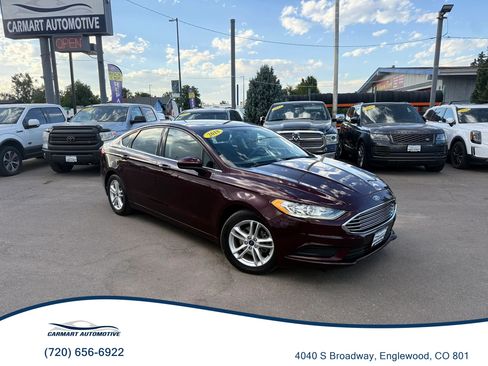 Used 2018 Ford Fusion SE w/ Fusion SE Technology Package FWD image 1