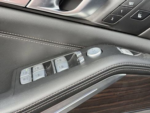 Certified 2023 BMW X7 xDrive40i w/ Premium Package image 18