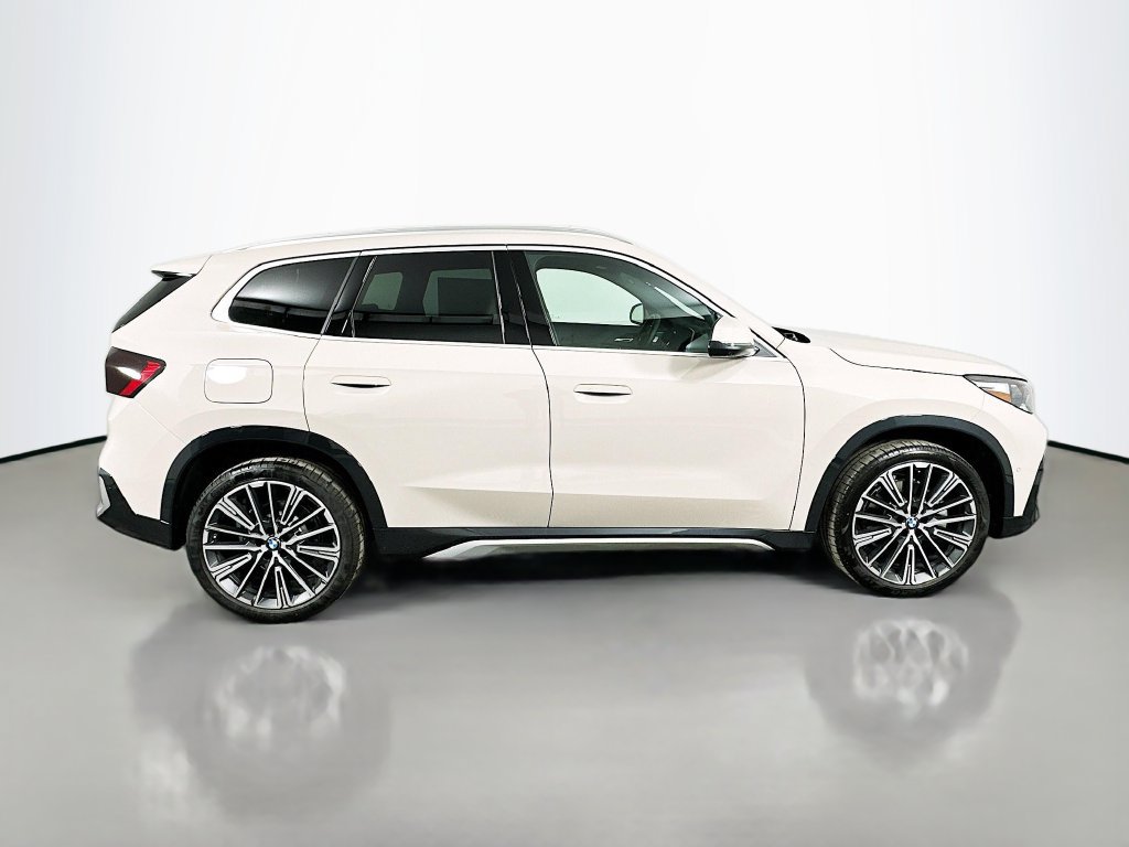 Used 2026 BMW X1 xDrive28i w/ Technology Package AWD/4WD image 4