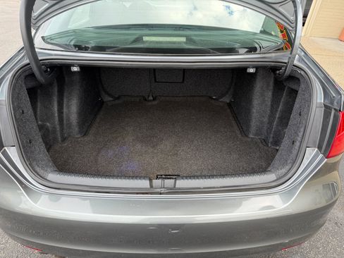 Used 2012 Volkswagen Jetta SE image 14