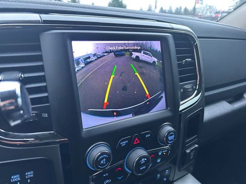 Used 2018 RAM 2500 Big Horn w/ Sport Appearance Group image 19