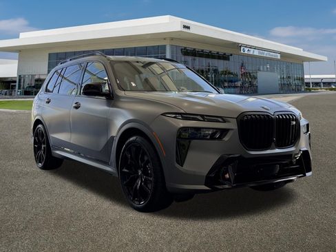 New 2027 BMW X7 M60i AWD/4WD image 2