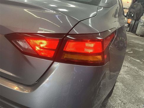 Used 2025 Nissan Altima 2.5 S image 12