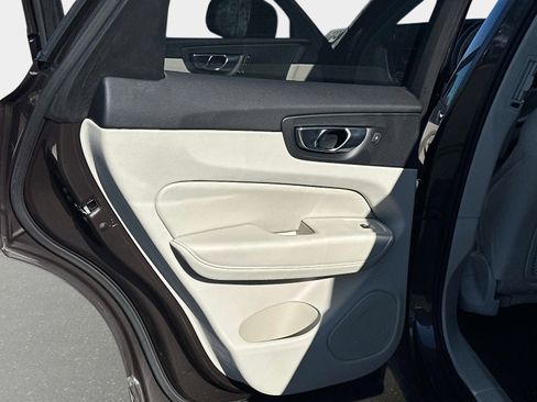 Certified 2023 Volvo XC60 B5 Plus w/ Climate Package image 12