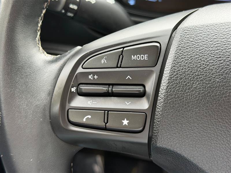 Used 2023 Hyundai Venue SEL w/ Cargo Package FWD image 38