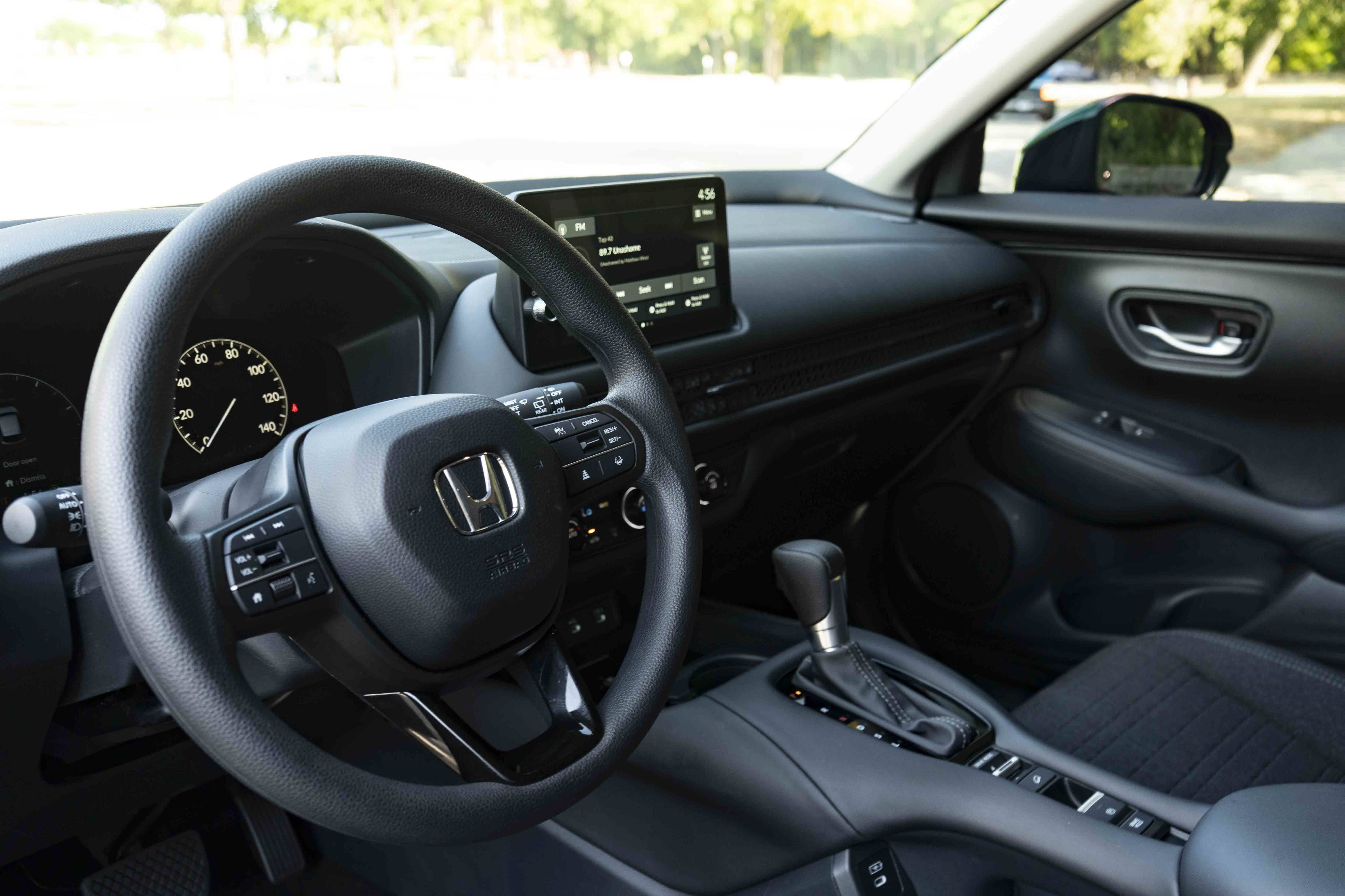 Used 2027 Honda HR-V LX image 16