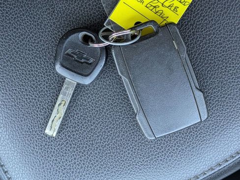 Used 2022 Chevrolet Colorado LT w/ Fleet Safety Package image 27